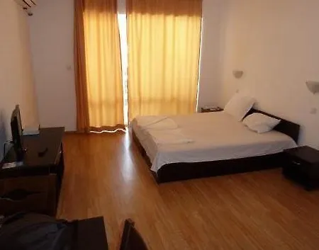 Royal Palm 2* Sveti Vlas